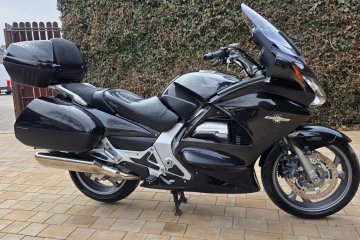 Honda ST 1300 Pan European PIEKNA sprowadzona ABS kufry  2010 rok